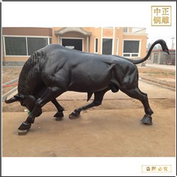 具有非常大意義的銅牛雕塑